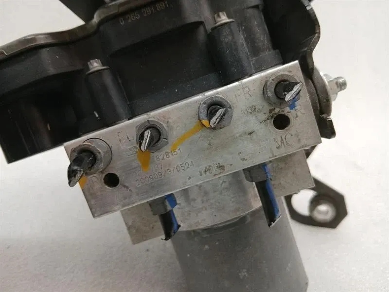 Насос abs ferrari f8 f142mfl 828152 блок гидравлический насоса abs Киев