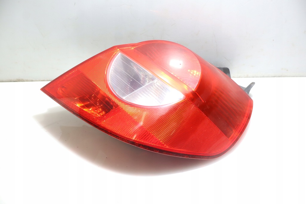 фото №1, Лампа правая задняя renault clio iii hb