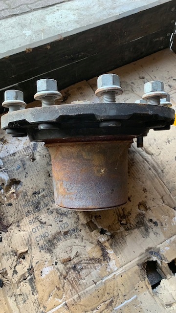 фото №2, Ступица колеса scania p g r t перед