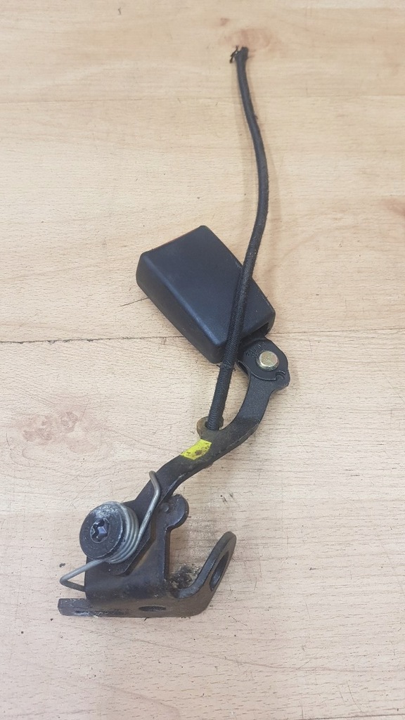 фото №2, Клипса замок поперечина задняя сиденье peugeot 406 lift