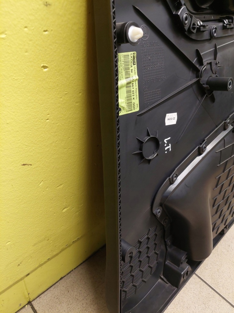 фото №7, Skoda rapid ii hb оббивка двері лівий задня 5jj867023