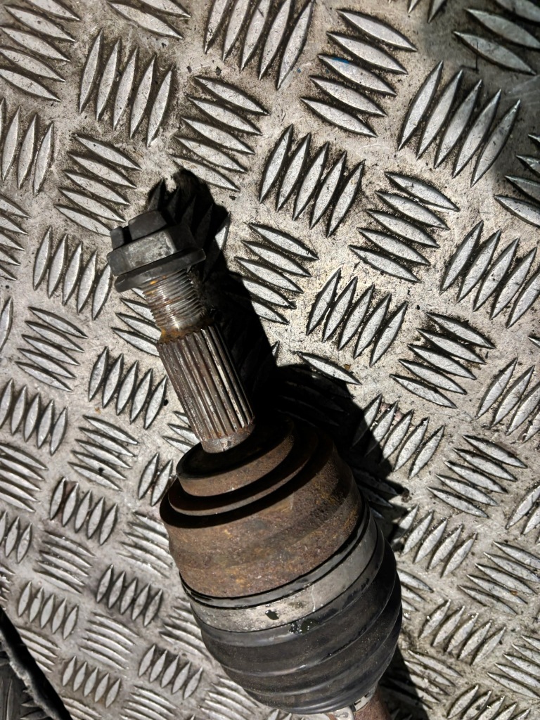 фото №4, Renault clio v привідний вал ліва 391019386r