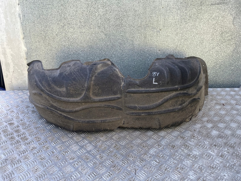 фото №1, Подкрылок левый задняя a3 8y оригинал ładne