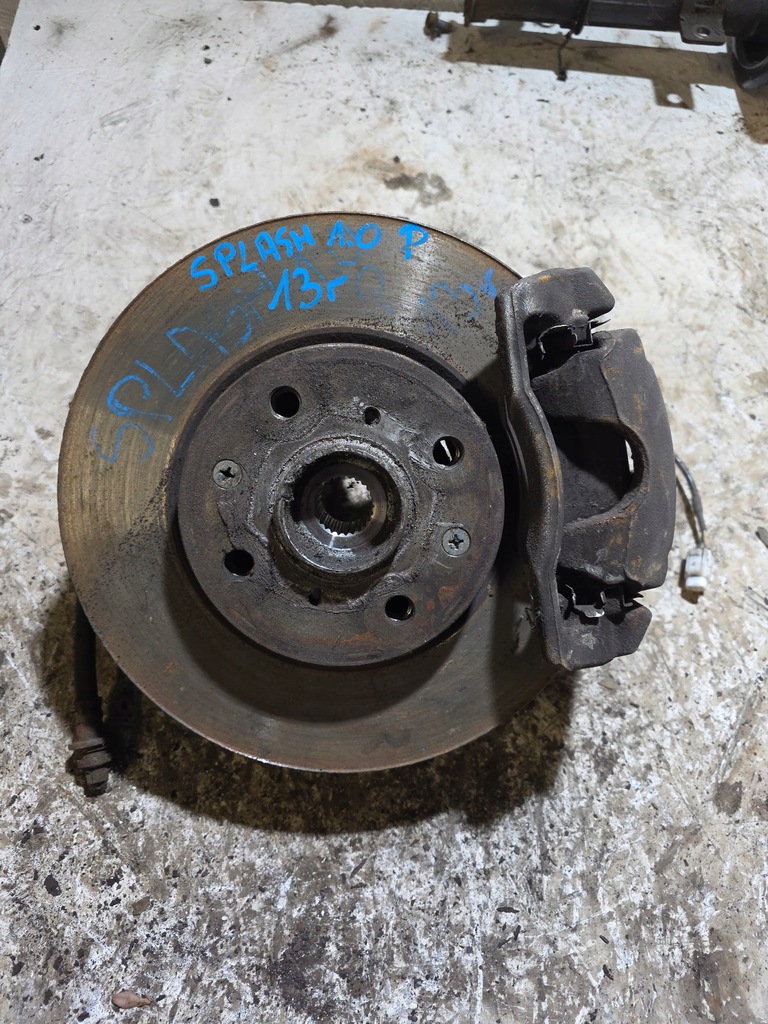 фото №1, Suzuki splash 1.0 поворотный кулак ступица правая