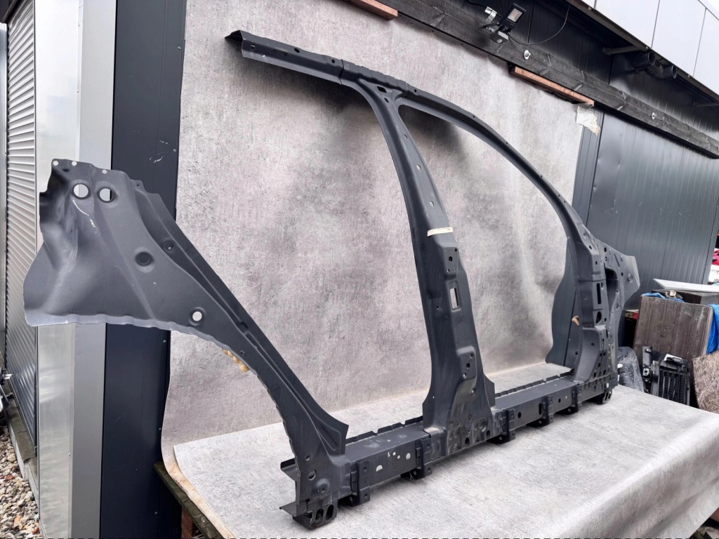 фото №1, Порог блок двигателя усилитель правое bmw x5 g05