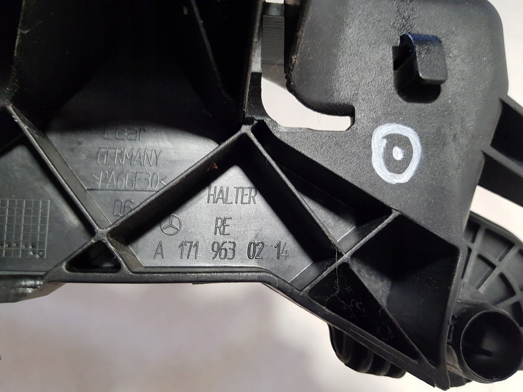 фото №7, Кронштейн дах праве задня mercedes slk r171 w171