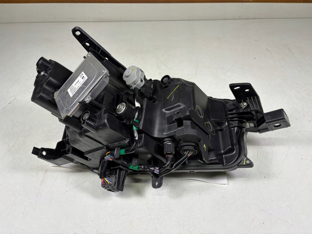 Фара левая передняя mazda cx30 cx-30 full led dgj1-51040 Оригинал