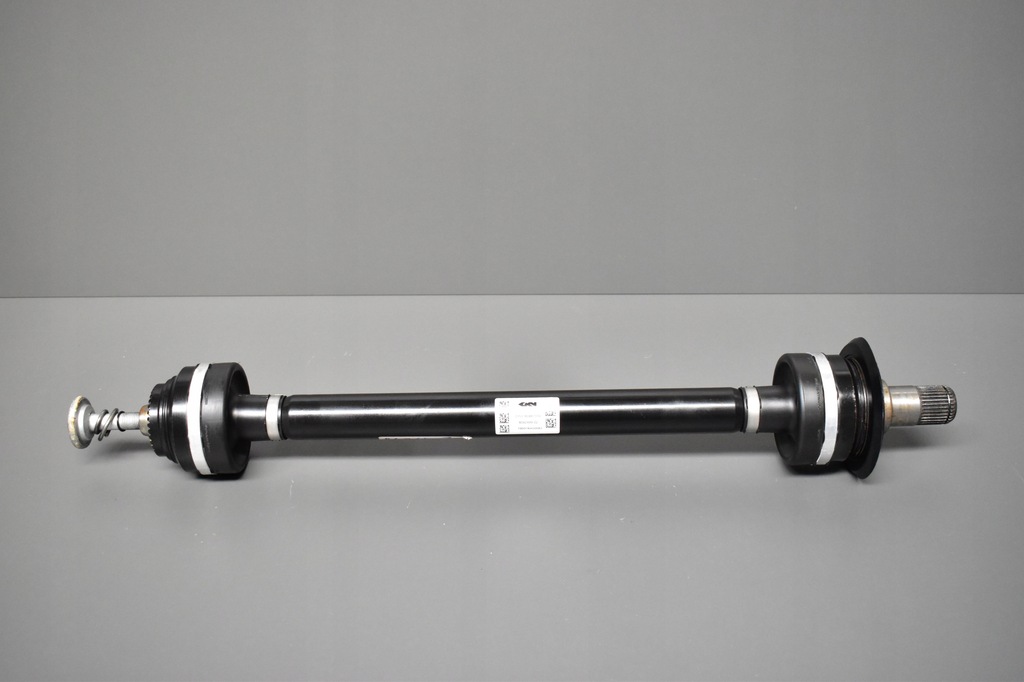 фото №1, Bmw m8 f91 f92 приводной вал левая задняя задняя 8092499