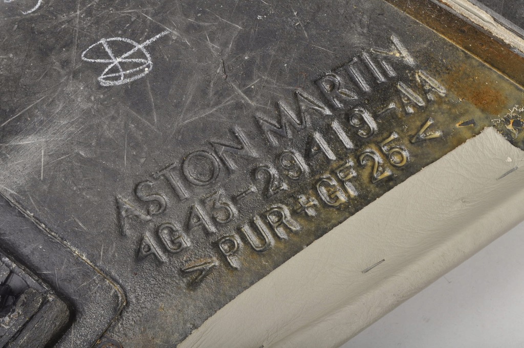 фото №15, Aston martin db9 защита обшивка задняя 4g43-29419-aa