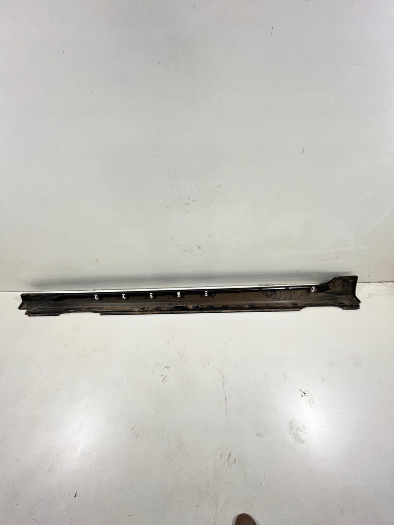 фото №10, Audi a6 c8 4k0 молдинг накладка порог порог правая