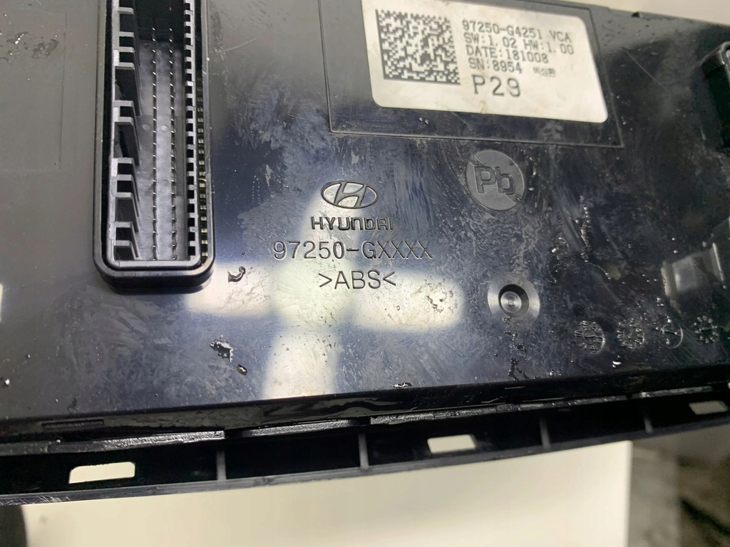 фото №5, Hyundai i30 2019 панель кондиционера