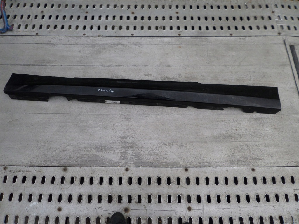 фото №1, Молдинг защита порог левая bmw 1 e81 e88