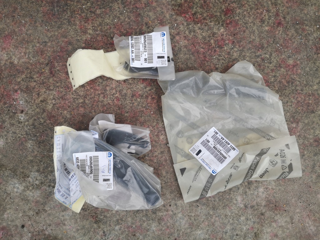 фото №1, Alfa romeo giulia 16- 2016- напрямна правий лівий перед новий orginal