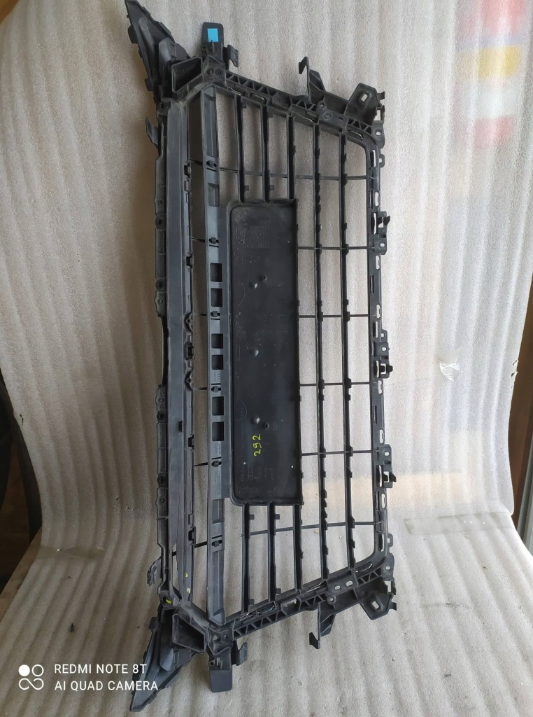 фото №2, Audi tt s-line решітка радіатора 8s0853651