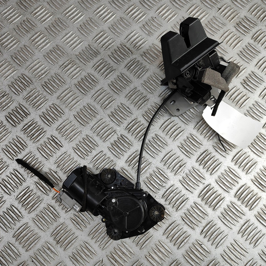 фото №6, Polestar 2 2023 замок кришки задній / багажника