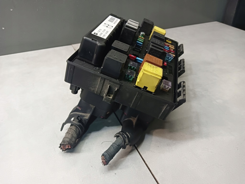 фото №5, Коробка предохранителей opel astra h 1.7 13206754