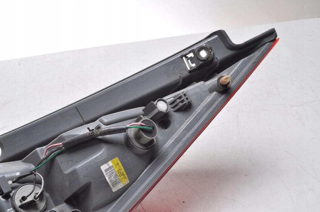 фото №8, Hyundai i30 лампа левая задняя левый задняя 92401-2l010