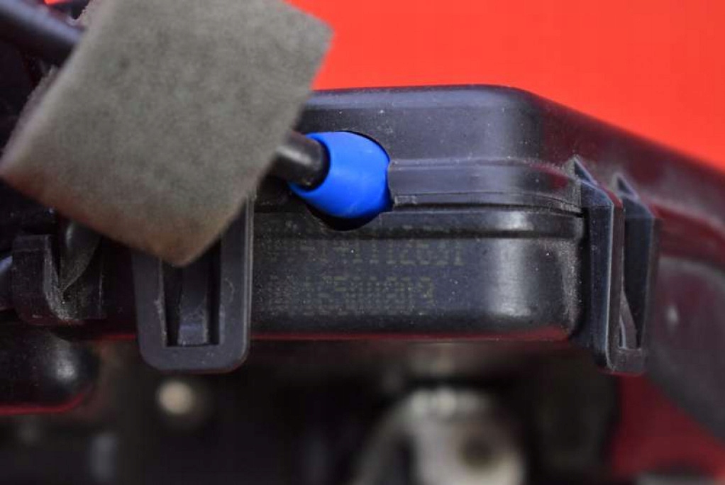 фото №6, Замок дверь левый задняя задний mercedes cls c219 w219 04-08