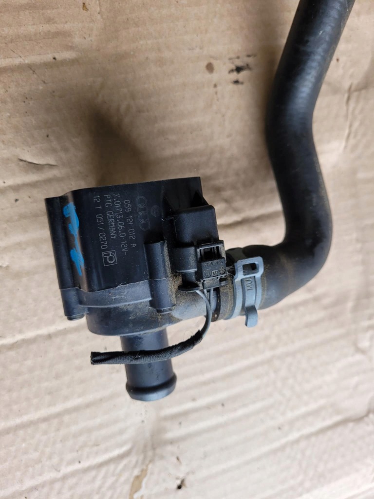 фото №2, Насос помпа wody audi a7 4g 3.0 tfsi 059121012a