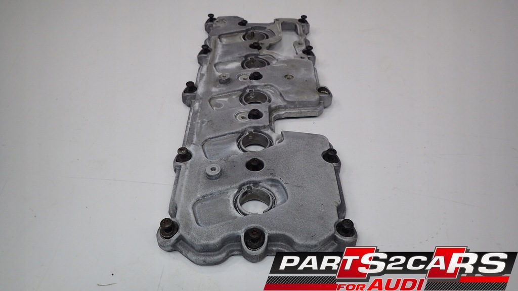 фото №13, Audi rs6 5.0 tfsi v10 buh крышка клапанов правая