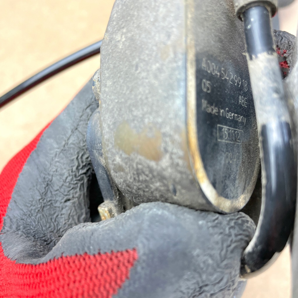 Датчик выравнивание левое  задняя + трос mercedes w204 c klasa в Украине