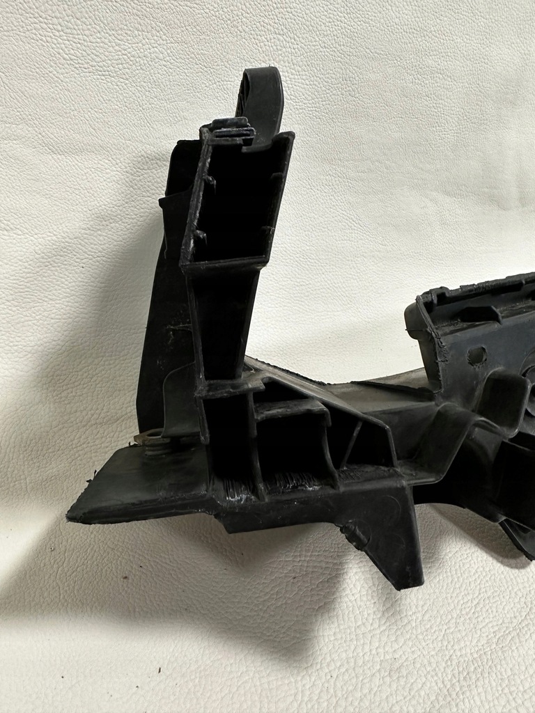 фото №6, Audi q5 8r направляющая левый кронштейн бампера