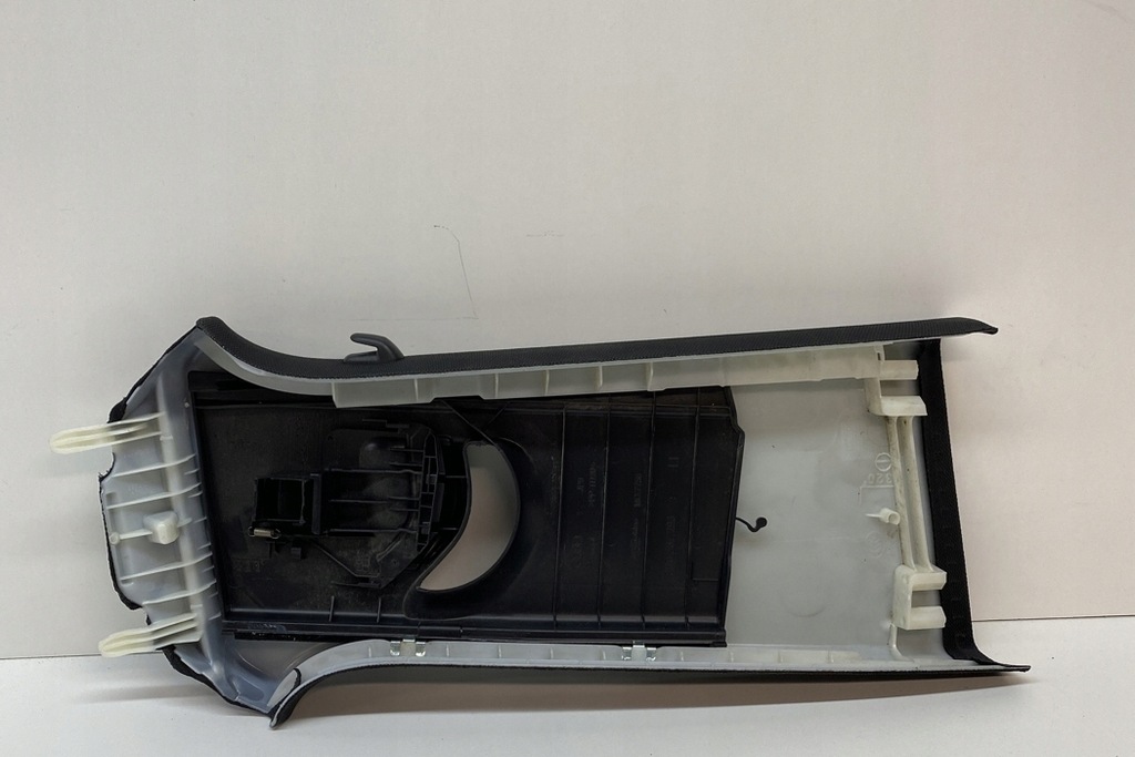 фото №6, Audi q3 8u ліва сторона b блок двигуна trim 8u0867293 2.00 дизель 135kw 2016