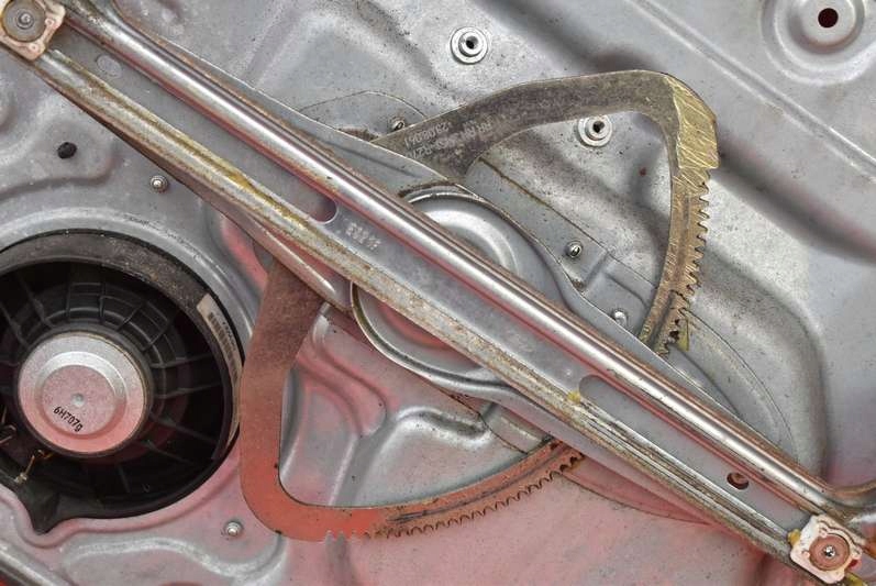 фото №11, Підйомник скло лівий задня 8679081rh volvo s40 2 ii 04-07