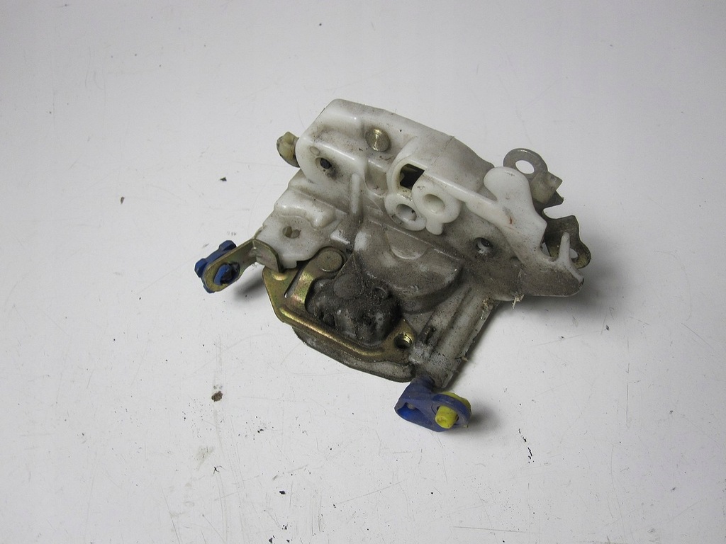 фото №6, Замок дверь передний правый nissan vanette 99r