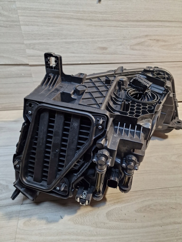 Audi q3 2 83a фара правий передня full led в Україні