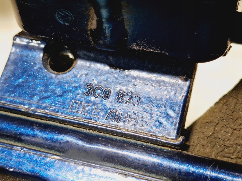 фото №5, Петля петлі двері задня задні задні ліва vw passat b6 3c0 2005-2010 ld5q