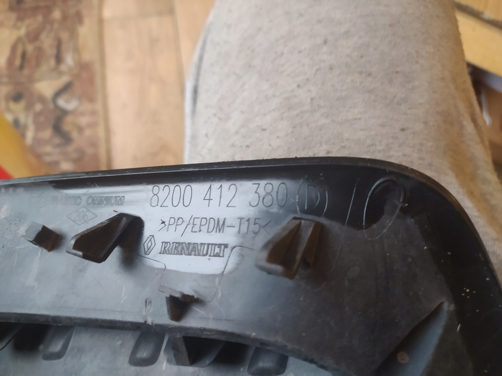 Решітка заглушка бампера ліве перед renault megane 2 2002-2008 Доставка