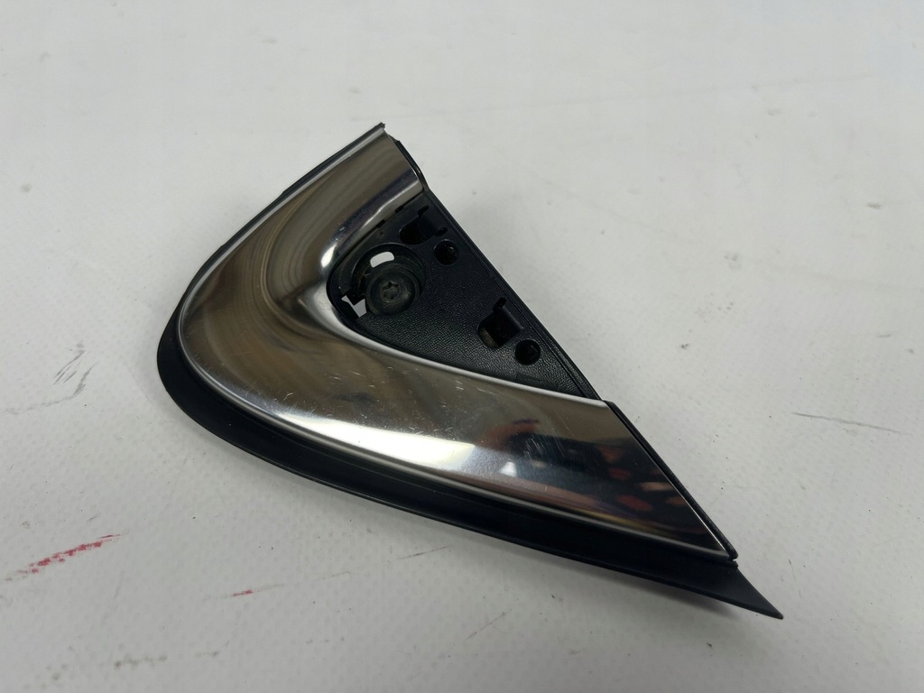 фото №1, Треугольник зеркало крыла правый перед renault kadjar