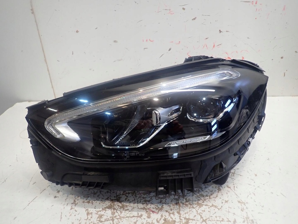 фото №1, Лампа перед левая mercedes c-klasa w206 full led 21