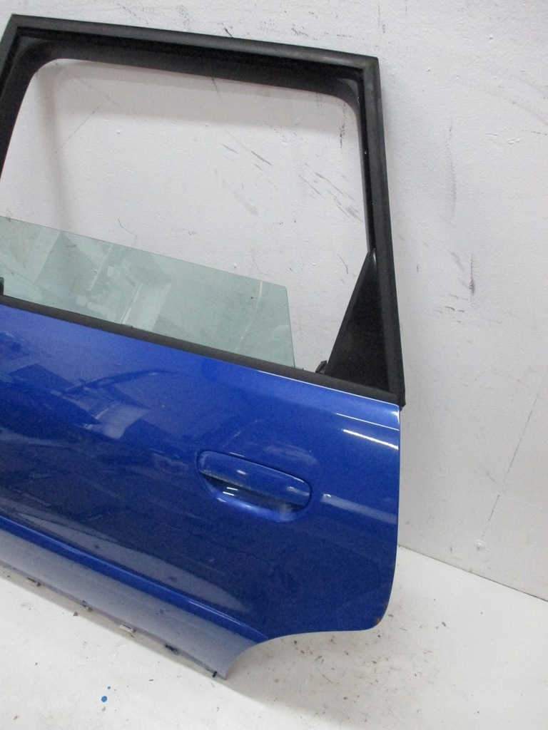 фото №5, Дверь левая задние audi a4 8d9