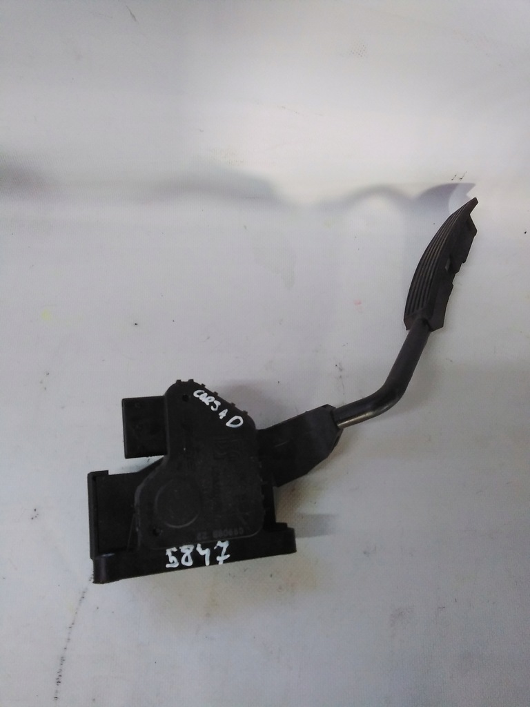 фото №1, 5847 opel corsa d потенциометр педаль газа 55702021