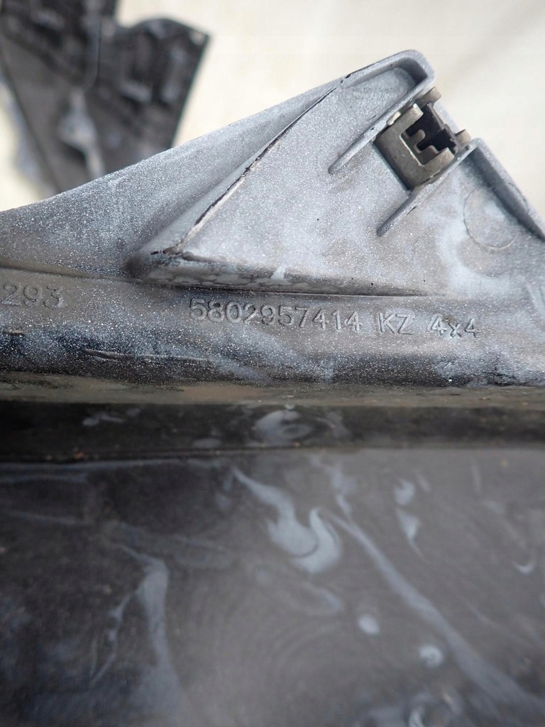 фото №9, Iveco daily iv 4 lift 19- накладка молдинг накладка решітка решітка