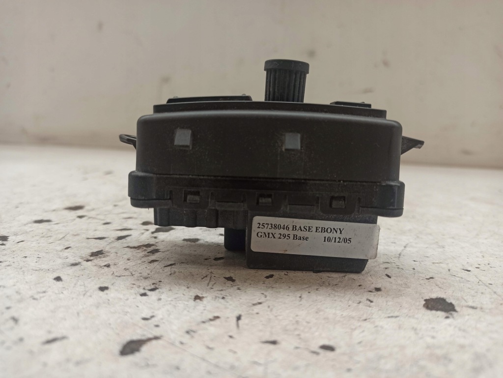 фото №4, Cadillac sts seville кнопка 25738046