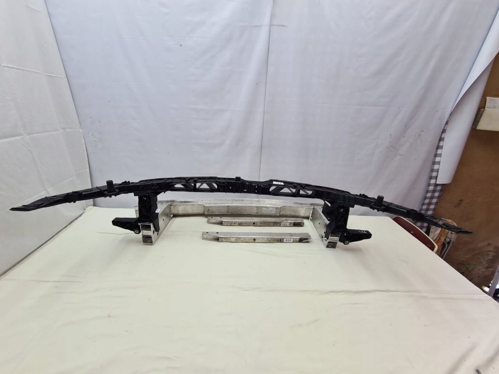 Mercedes w177 w118 балка бампера перед, верхний ремень, зона деформации комплект с Разборки