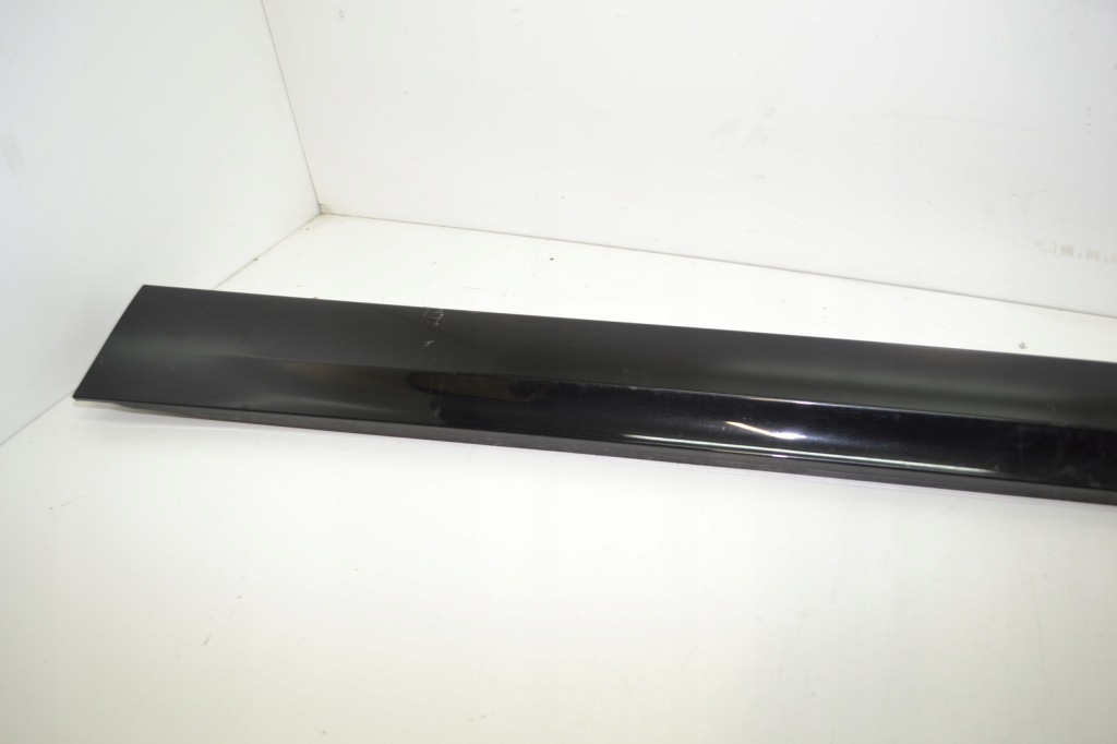 Купить Bmw e90 lci black saphire молдинг накладка порог левая