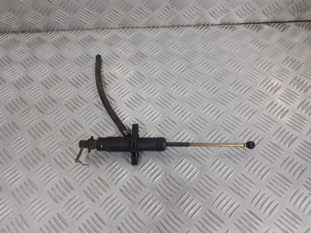 фото №1, Помпа зчеплення alfa romeo 147 1.6