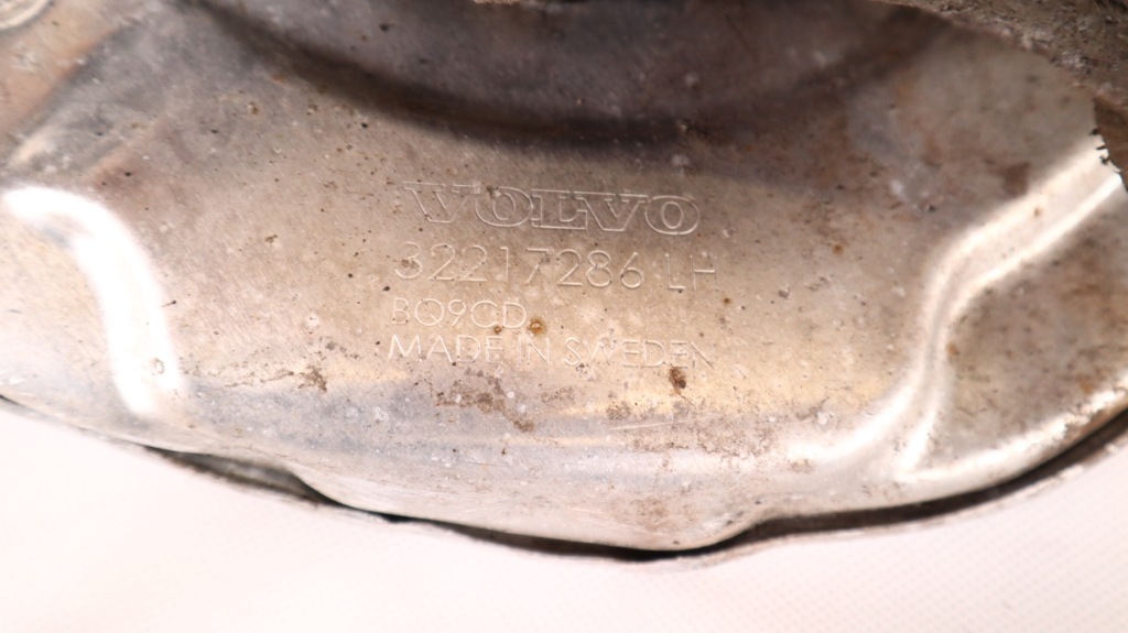 фото №10, Volvo xc60 ii ступица поворотный кулак левая задняя 32217286, 31658319