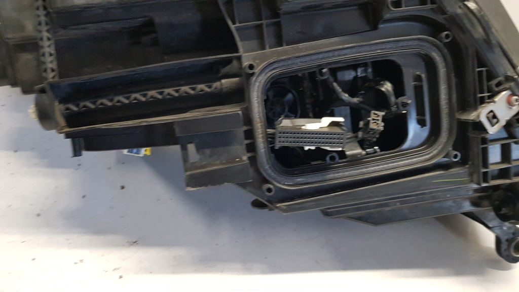 Лампа правая перед mercedes gle w167 full led Цена