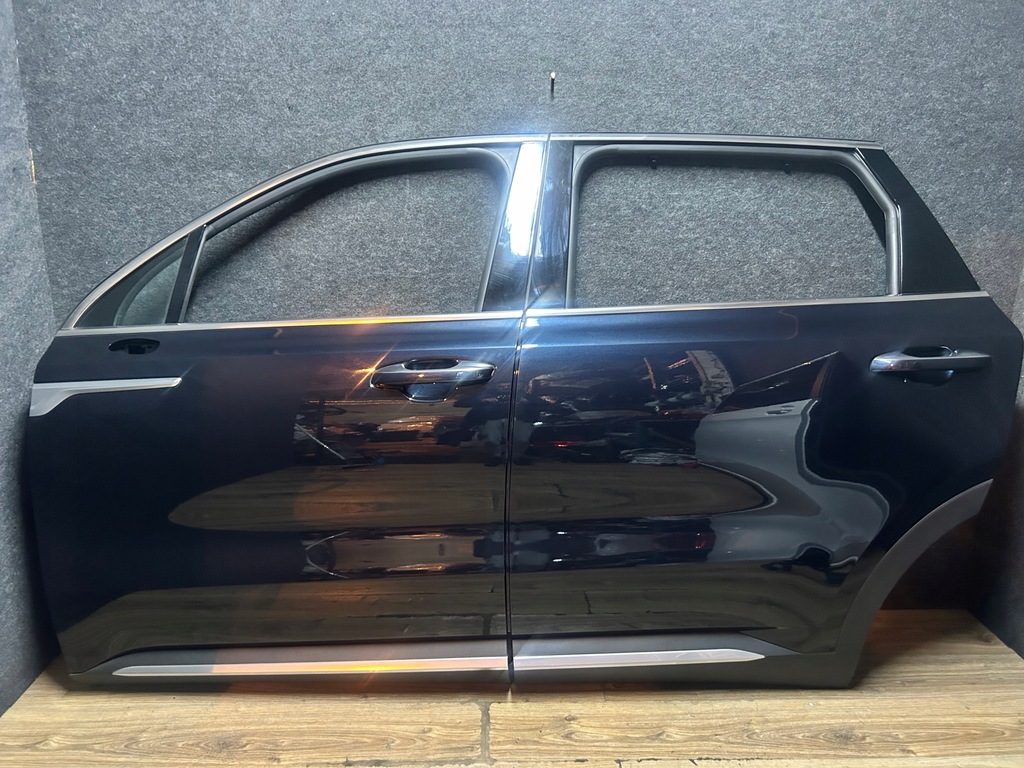 фото №1, Kia sorento iv 4 двері ліва перед задня колір b4u