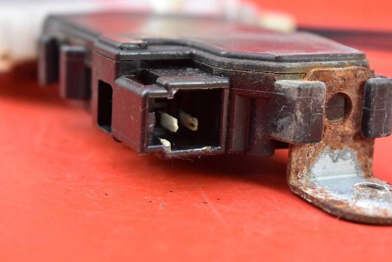 фото №7, Замок дверь правый задняя задний subaru tribeca lift