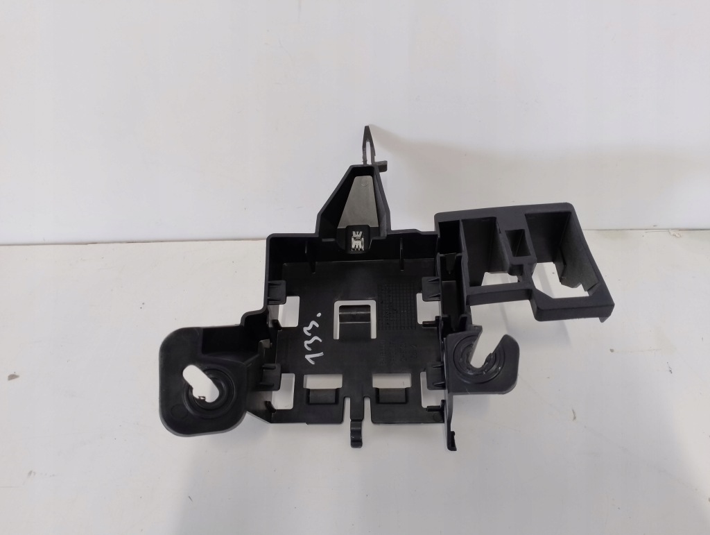 фото №1, 84186601 кронштейн блок управления camaro vi