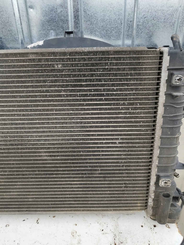 Радиатор воды + вентилятор opel astra h 3 zafira b 1.6 бензин Недорого