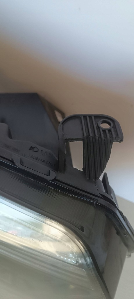 фото №6, Лампа renault master iv 4 led 19- права 260105567r