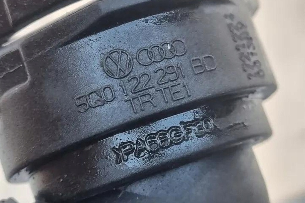 фото №8, Труба охолодження vw golf vii variant ba5, bv5 5q0121049k 1.4l бензиновий