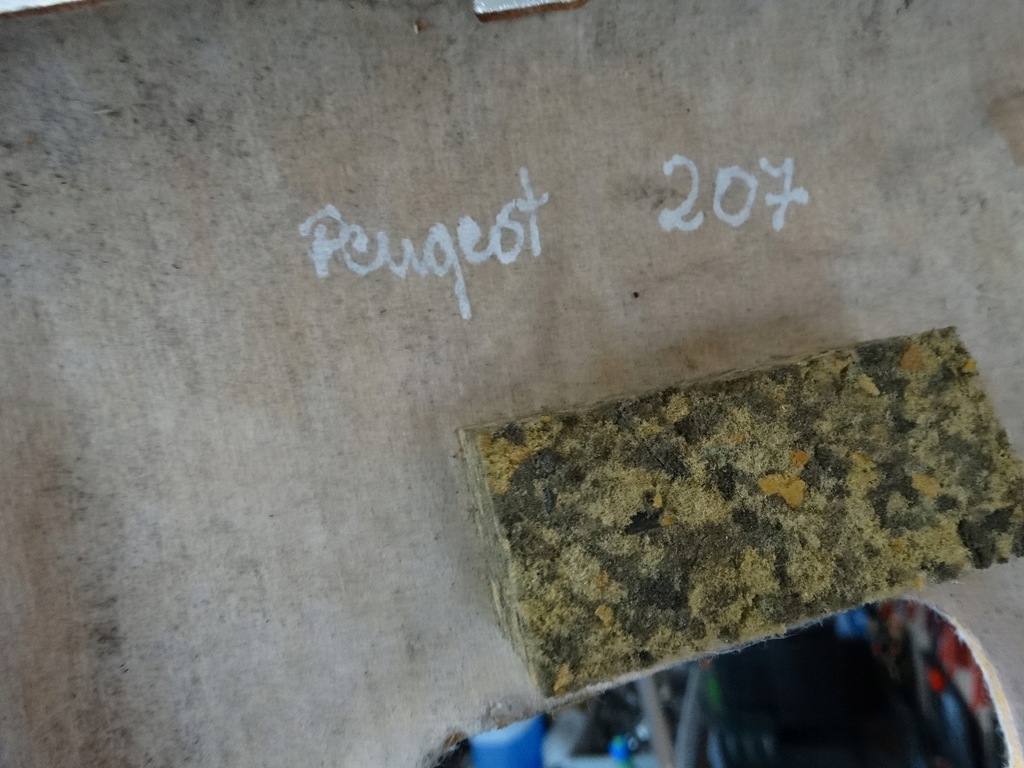 фото №6, Потолок peugeot 207 96501876bj